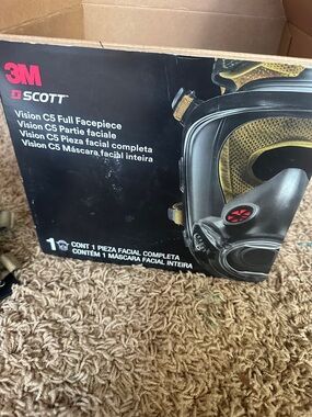 Scott 3M Vision C5 Full Facepiece Respirator Mask Black Used